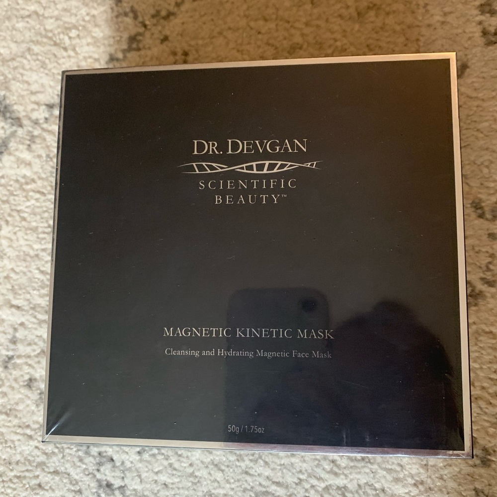 SOLD Dr Devgan Magnetic Kinetic Mask - see description